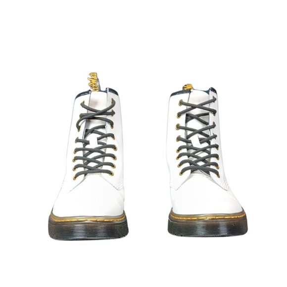 NWOT  WOMEN'S DR. MARTENS ZAVALA  WHITE COMBAT BOOTS Size 6M - Picture 3 of 10